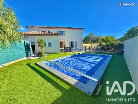 maison 9 pièces 238 m²