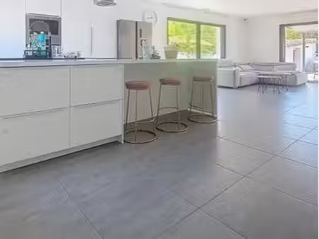 agence s’abstenir villa contemporaine 5 pièces avec piscine et annexe