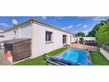 villa 5 pièces 136 m²