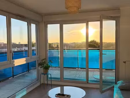 location t3 meublé toulouse trois cocus  grande terrasse