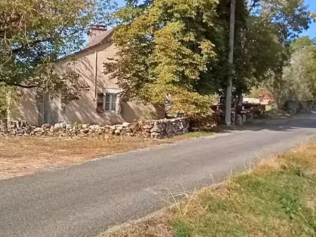 vend petite maison traditionnelle lotoise