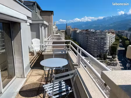 t1bis pour étudiant superbe vue 10é étage