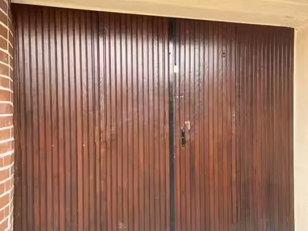 grand garage à louer
