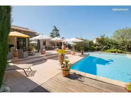maison 6 pièces 192 m²