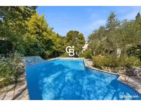 maison 6 pièces 171 m²