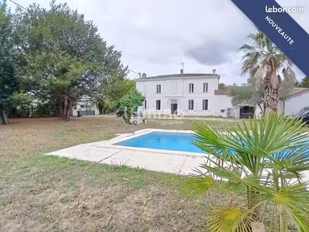 maison 5 pièces 180 m²