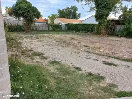 beau terrain constructible