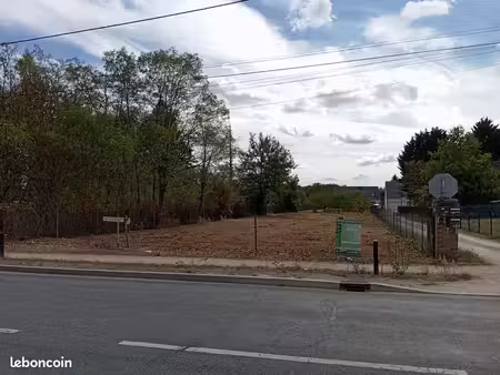 terrain à bâtir de 1014 m² à chateauneuf-sur-loire (45)