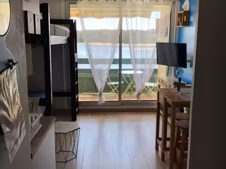 studio 18m2 plein sud vue lac bail mobilité