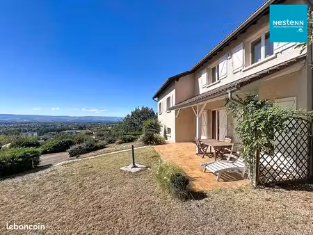 propriété 6 pièces 128 m²