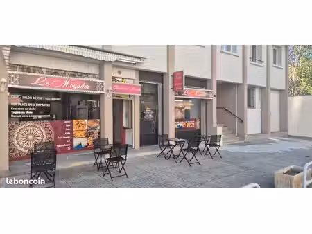 restaurant équipé avec terrasse 26 places – grenoble – sans pas-de-porte
