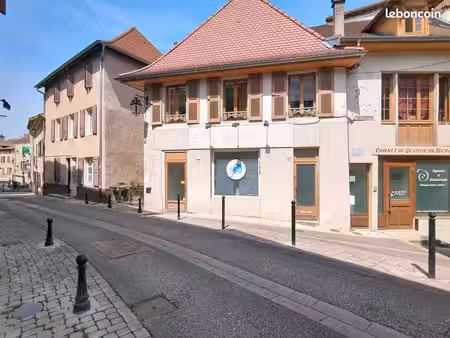 local commercial 52 m²