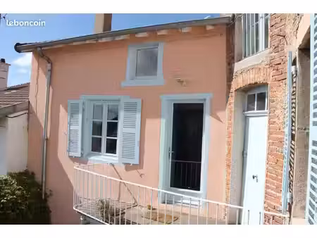 duplex tranquille à renaison