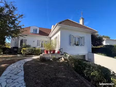 maison 5 pièces 184 m²