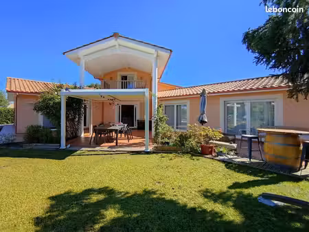maison 145 m² saint-médard-d'eyrans