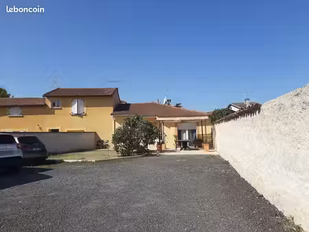 villa 3 pièces 90 m²