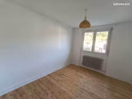 appartement 4 pièces 77 m²