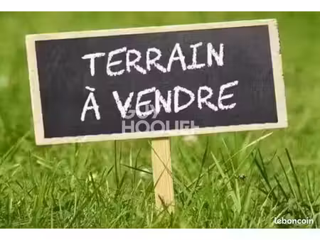 terrain taissy