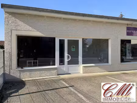 local 74 m² frignicourt