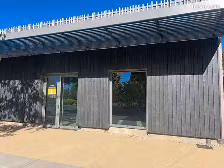 local commercial 120 m² laval