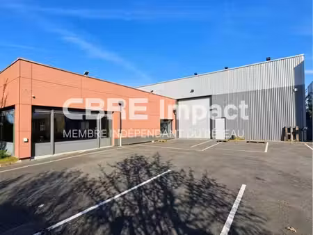 local d'activite 520 m² ormes