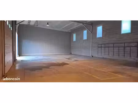 local d'activité 430 m²