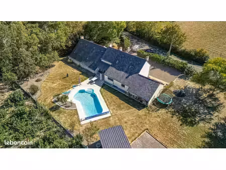 longère 8 pièces 226 m²