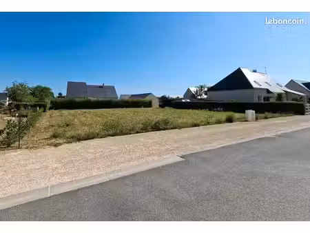 terrain 696 m² vernantes