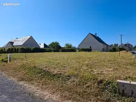 terrain 789 m² vernantes