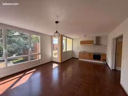 appartement t3 à laval
