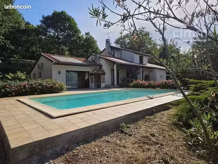 maison 5 pièces 145 m²