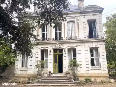 maison 7 pièces 210 m²