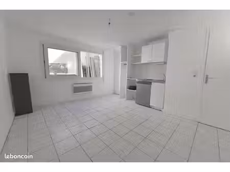 studio 1 pièce 18 m²
