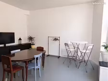 local commercial