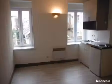 vend studio non meublé