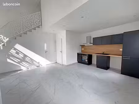 maison 2 pièces 49 m²