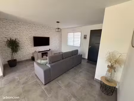 maison 93 m² chemillé-en-anjou
