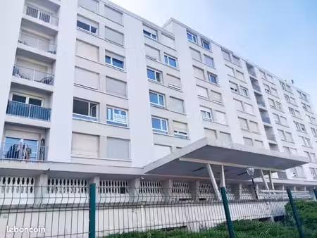 studio 1 pièce 22 m²