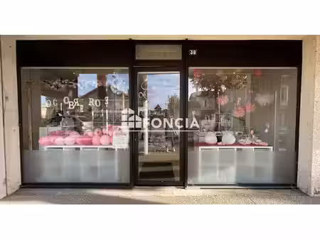local commercial à louer
