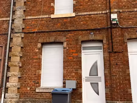 maison 3 chambres à vendre (bien lire l’annonce)