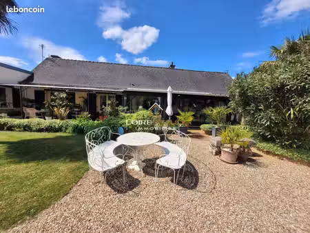maison 8 pièces 169 m²