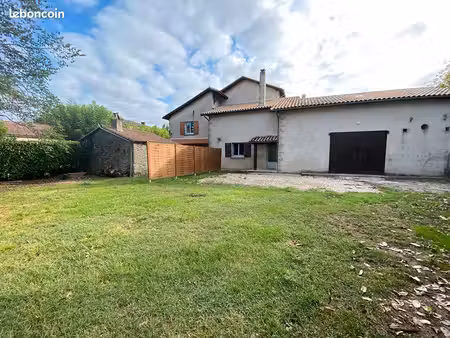 maison 6 pièces 198 m²
