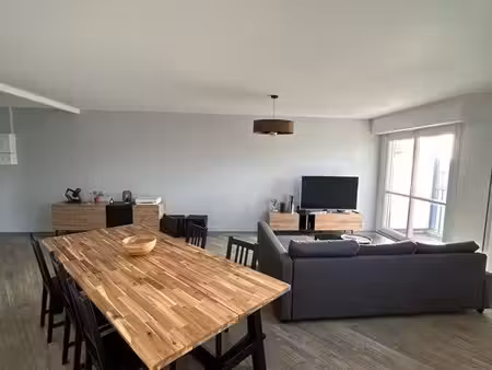 appartement t2 meublé 63m2 - garage + balcons