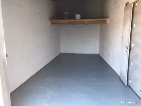 garage à louer