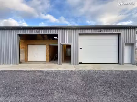 a louer box de stockage de 6 m² (idéal moto ou autre)