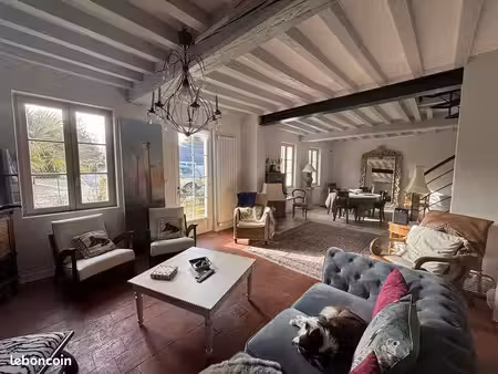 maison 6 pièces 136 m²