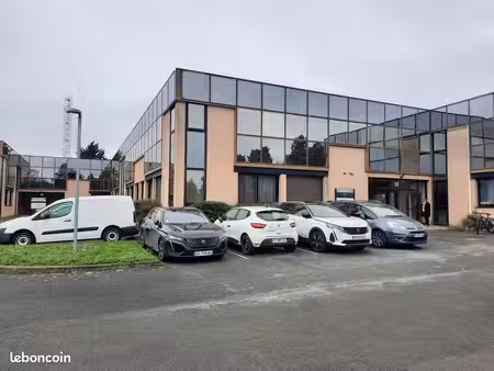 particulier loue espace de bureau de 30 m2