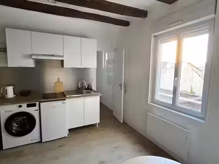 a louer - studio meublé de 18m² - angers / doutre