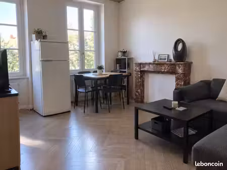 à louer – t2 en plein centre-ville de pouilly-sur-loire