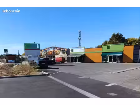 local commercial 209m2